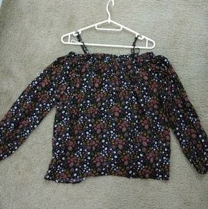 F21 Off-the shoulder Floral Top